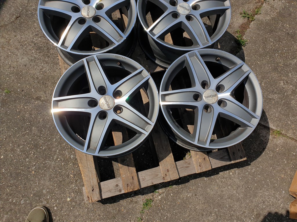 16" 5x112 Audi A4 B8 2. kép