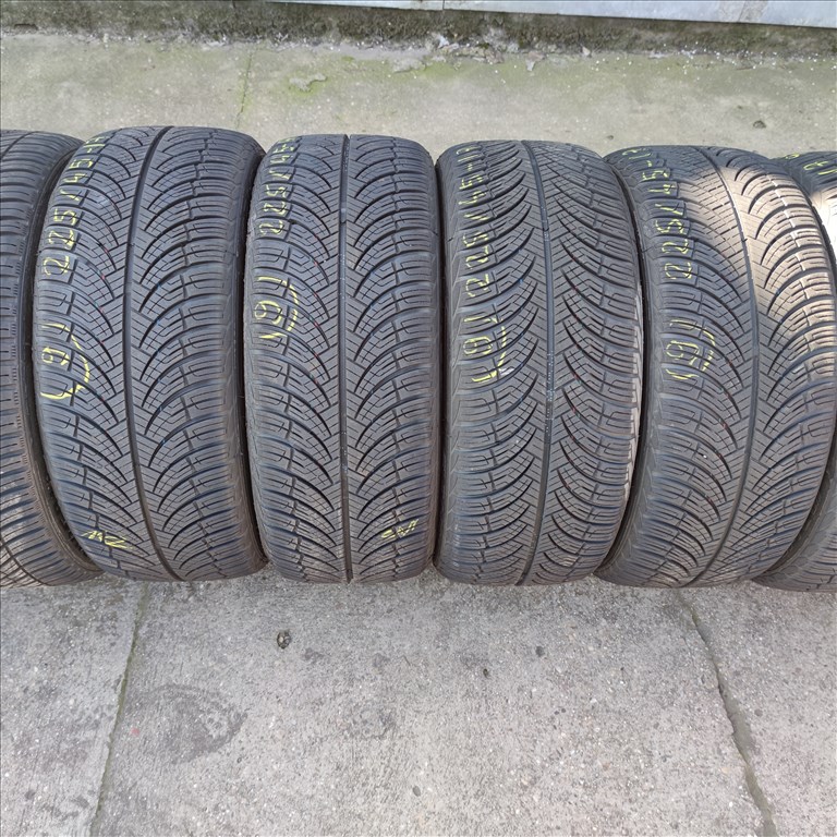 225/45 R17 Arivo négyévszakos gumi 99500ft a 4db/9/ 5. kép