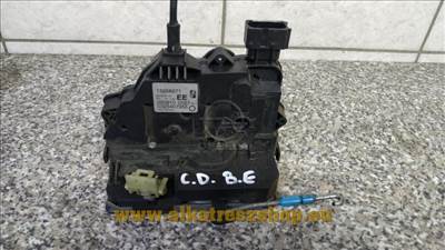 Opel Corsa D - Corsa E - Meriva B bal első - bal hátsó ajtózár-- zárszerkezet - betét 13258271 EE