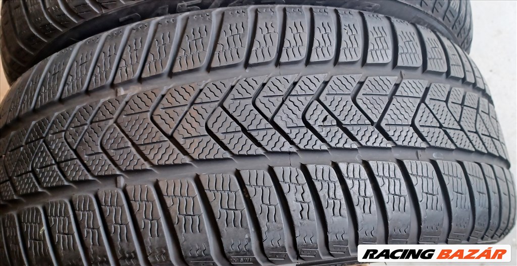  Pirelli Sottozero3 Winter MO 245/45 R18 téli gumik 2db 1. kép