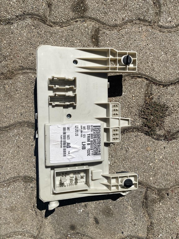 Ford Focus mk2 4M5T14A073 Biztosítéktábla Utastér 3. kép