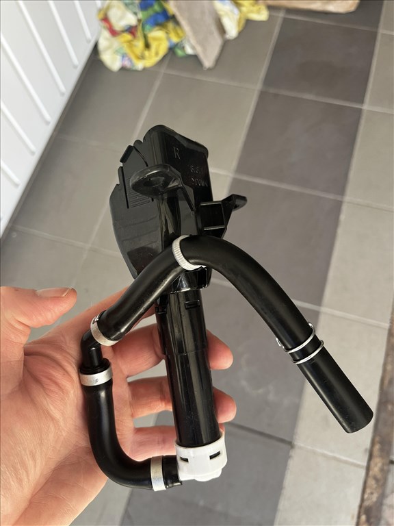 Mitsubishi Outlander II 2.0 DI-D 4WD Mitsubushi Outlander MK2 fényszorómósó 209231 462640236 4. kép