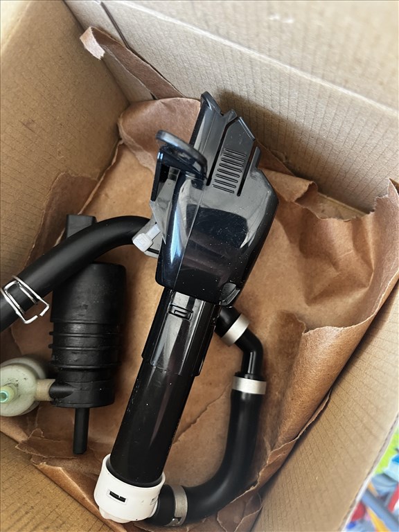 Mitsubishi Outlander II 2.0 DI-D 4WD Mitsubushi Outlander MK2 fényszorómósó 209231 462640236 7. kép