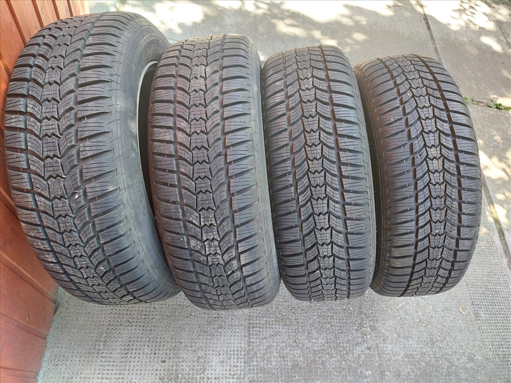 Sava Eskimo Ph2 205/60/R16 téli gumi+gyári renault acélfelni R16 1. kép