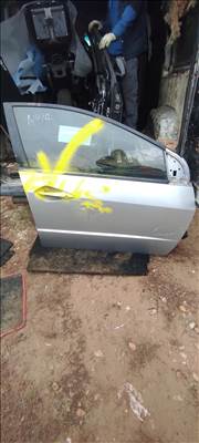 Honda Civic VIII Jobb első ajtó 