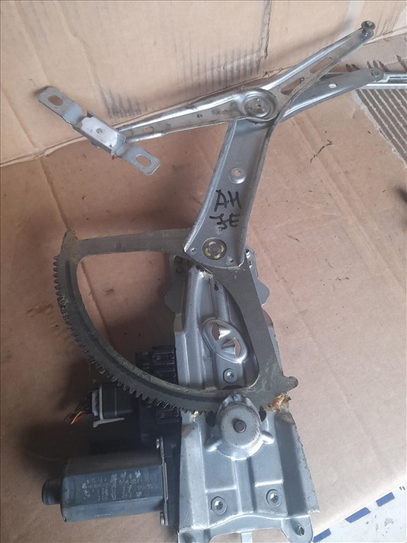 Opel astra h jobb első ablakemelő  1. kép