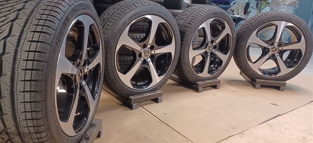 Mercedes W205 5x112 7,5-8,5x18 225/45 - 245/40 R18 téli gumikkal 4db 7. kép
