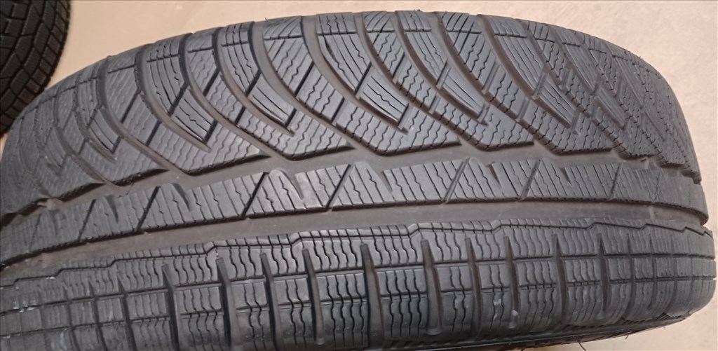 Mercedes W205 5x112 7,5-8,5x18 225/45 - 245/40 R18 téli gumikkal 4db 8. kép