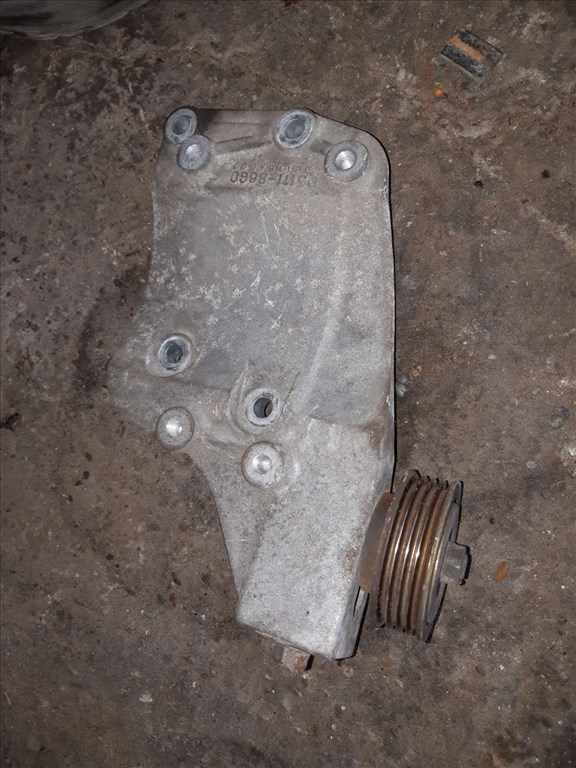 Suzuki Ignis 03-07 Klíma Kompresszor Tartó Konzol 95111-86G0 2. kép