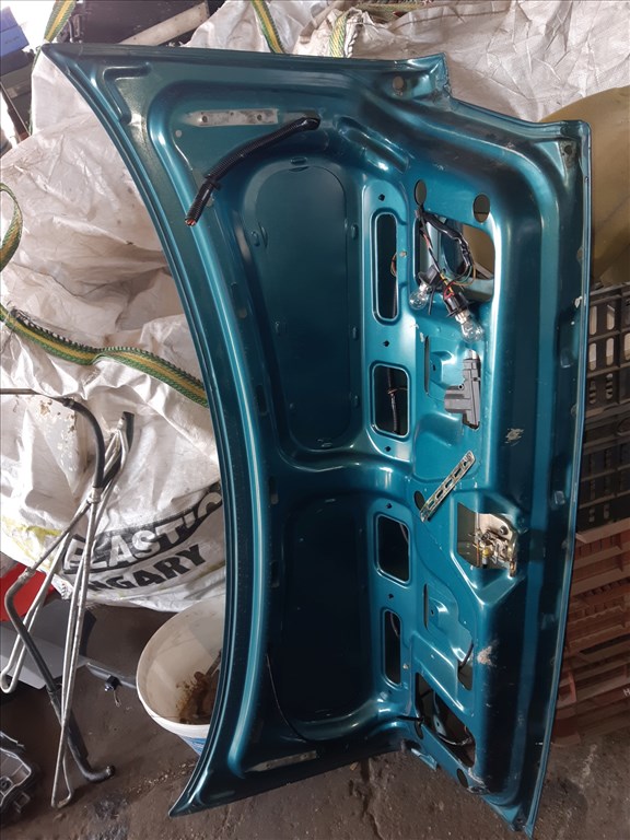 Suzuki Swift II 92-03 Csomagtér Ajtó 2. kép