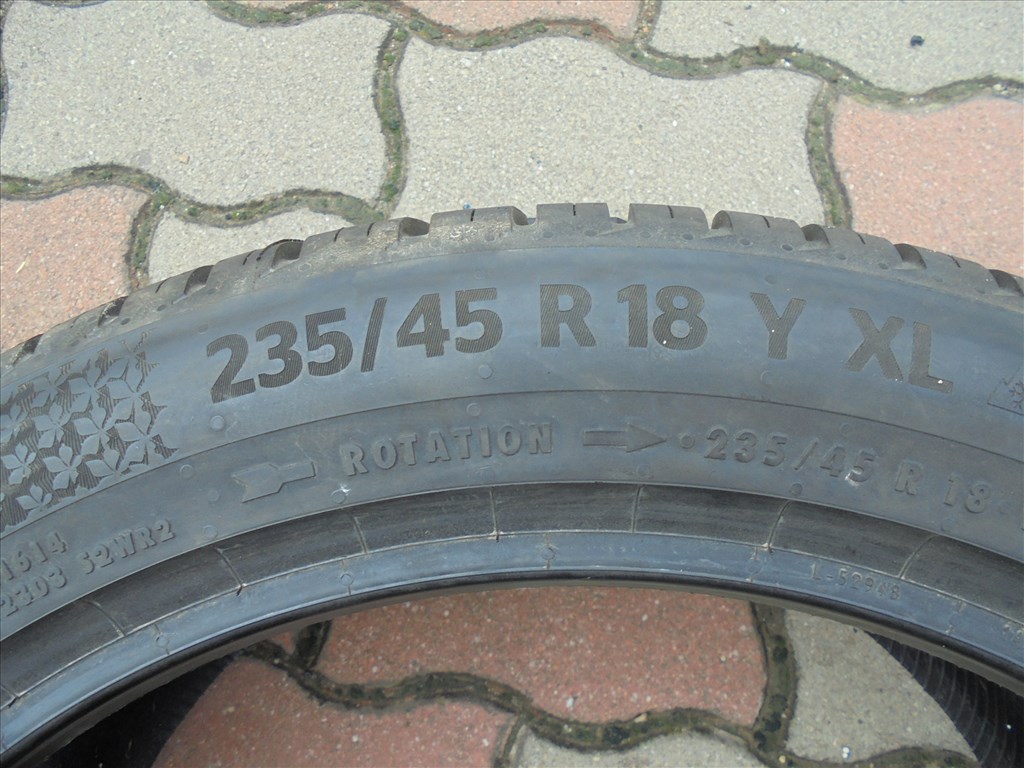 Új 235/45 R 18-as 1 db Continetal 2023-as néyévszakos gumi eladó 5. kép