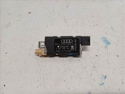 Audi A3 (8P) antennaerősítő (antenna erősítő) 8P4035225C