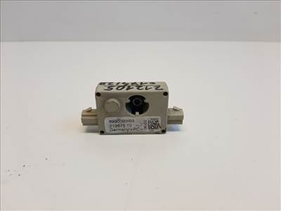 Bmw X3 hátsó antennaerősítő (antenna erősítő) 699009003
