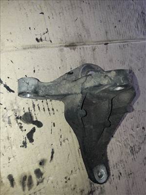 Ford Focus II Váltótartó Bak 3M51-6P093-AE