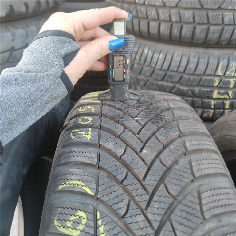  205/60 R16 Semperit téli gumi 35000ft a 2db/236/ 2. kép