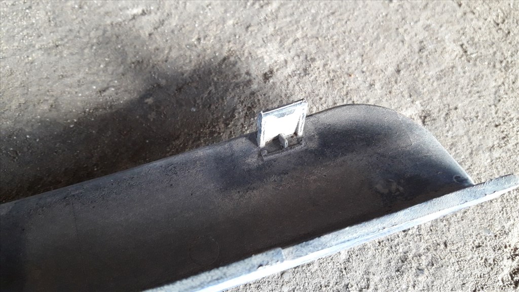 Skoda Octavia Hátsó Lökhárító Díszléc 1U6 807 641 3. kép