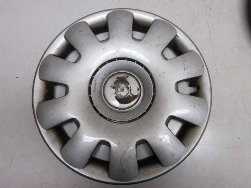 Volkswagen Golf IV (1J) dísztárcsa 1J0601147P 2. kép