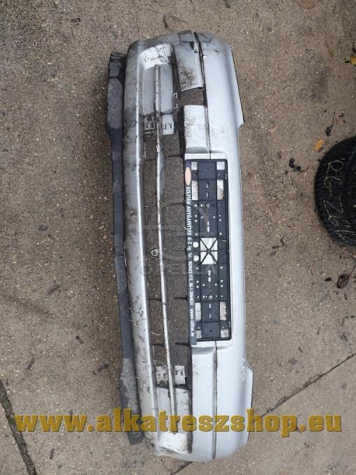 Opel Astra G első lökhárító. Z147. SÉRÜLT 1. kép