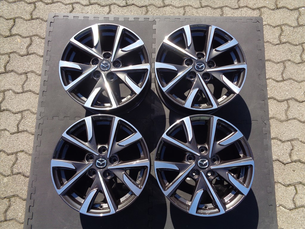 Mazda CX-3 gyári alufelni 16-os, szinte mint az új, eladó.  1. kép
