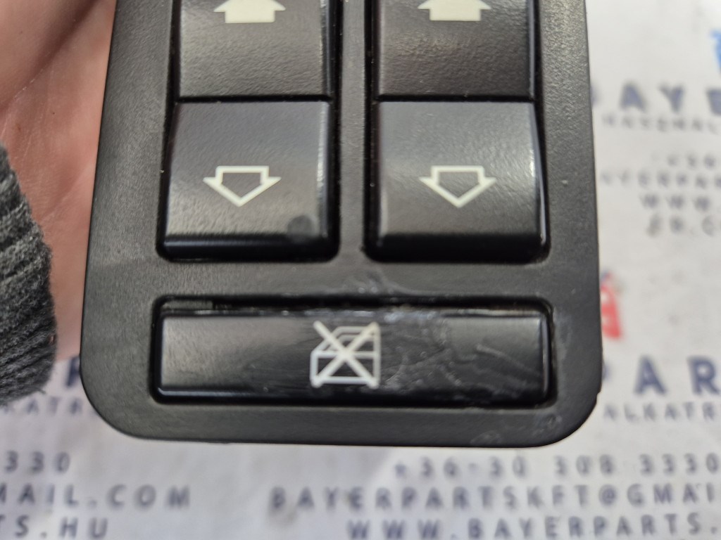 BMW E39 ablakemelõ kapcsoló tükörállító - szépséghibás 2. kép