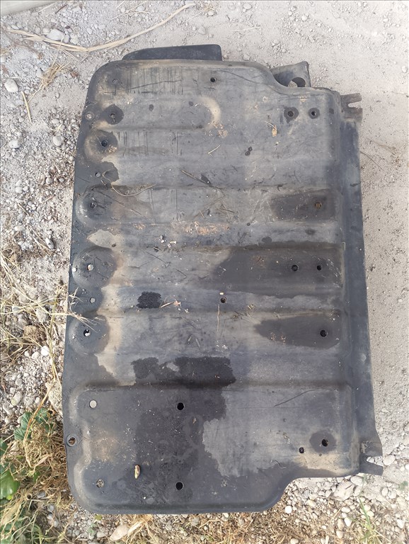 Suzuki Vitara motorvédő haspajzs  3. kép