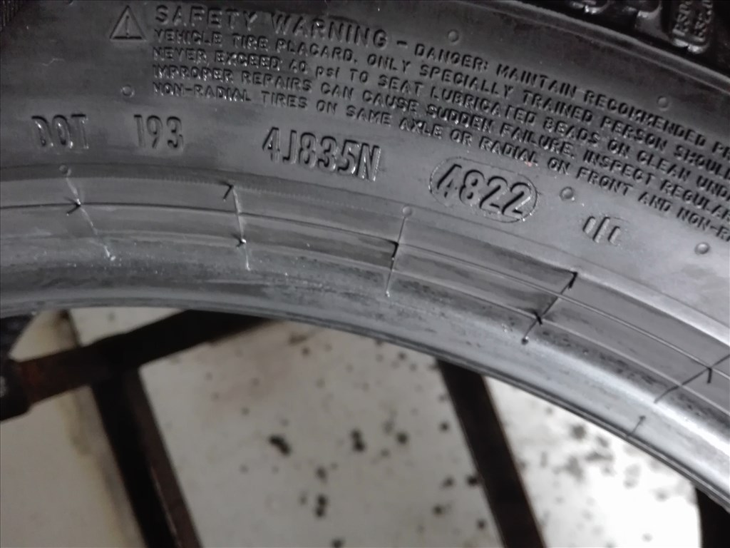 245/45R18 Pirelli téli gumi garnitúra 245/45 r18 6. kép