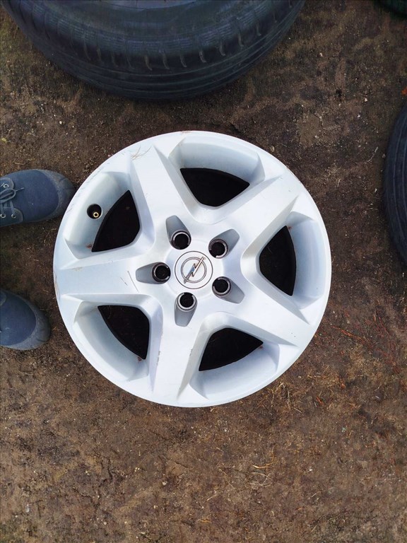  5x110 lyukosztású 16" használt lemezfelni, rajta használt gumi  6. kép