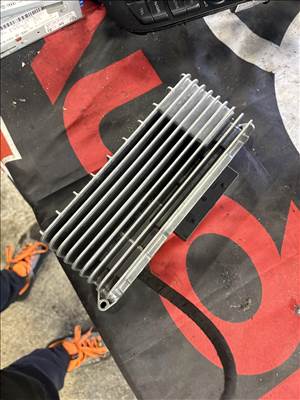 Audi A4 (B8 - 8K), Audi A5 (B8 - 8T) erősítő  8t0035223p