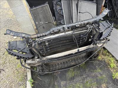 Audi A5 (B8 - 8T) Coupé 3.0 TDI 3.0 tdi homlokfal, hűtősor 