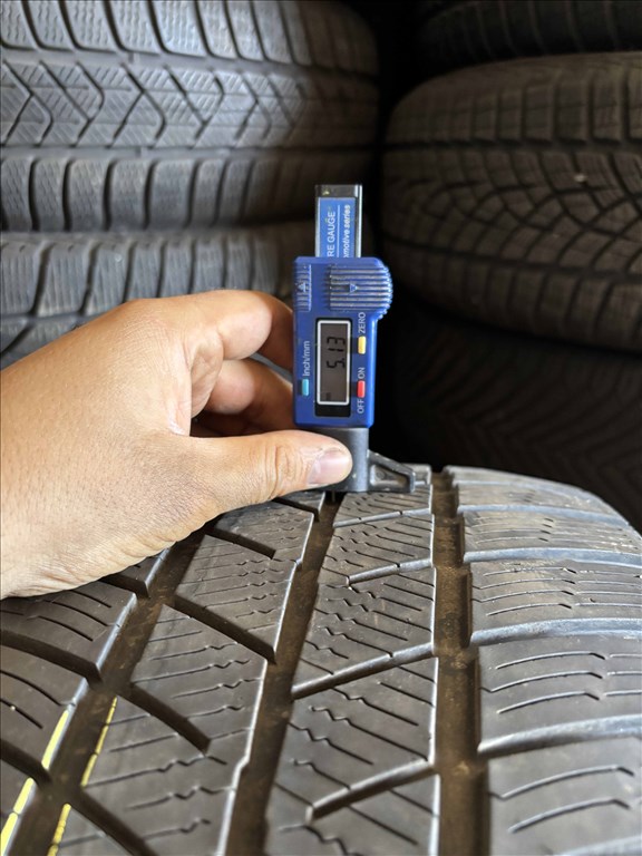 245/45 r19 Barum 2023 téligumi 2db eladó 245/45r19 5. kép