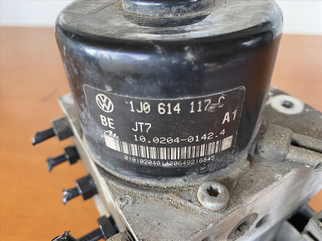 Audi A3 8L1 1,6B  ABS kocka 3. kép