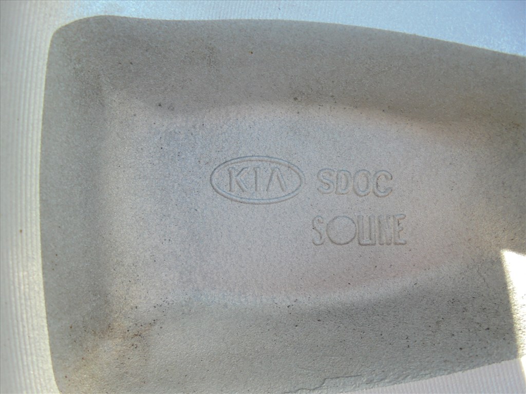 17-es KIA gyári alufelni mint az új eladó 8. kép
