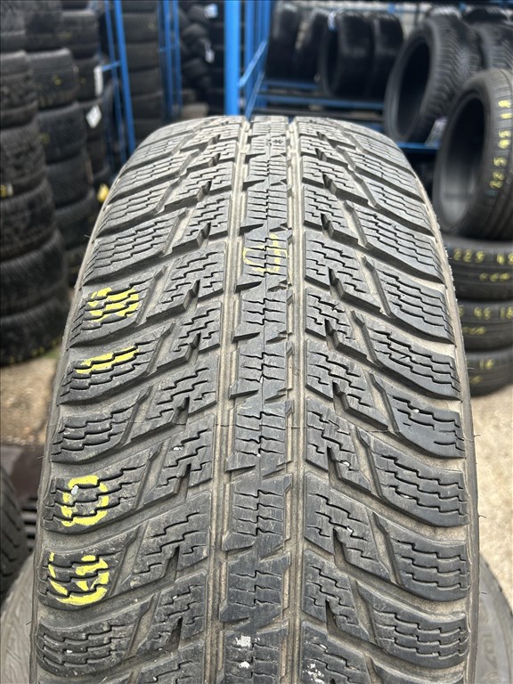 4db 235/60×18″ Nokian téli gumiabroncs. (3751345) 2. kép