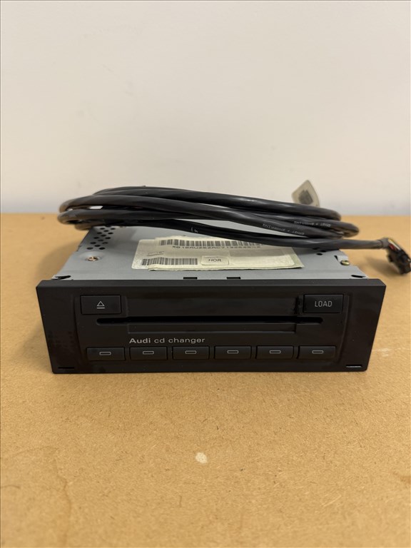 Audi 6 lemezes cd tár 8E0 035 111 / CX-CA1090L Teljesen új!!!! 1. kép