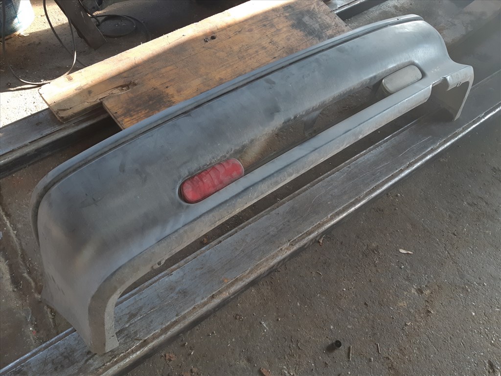 Suzuki Swift II 92-96 Hátsó Lökhárító 1. kép