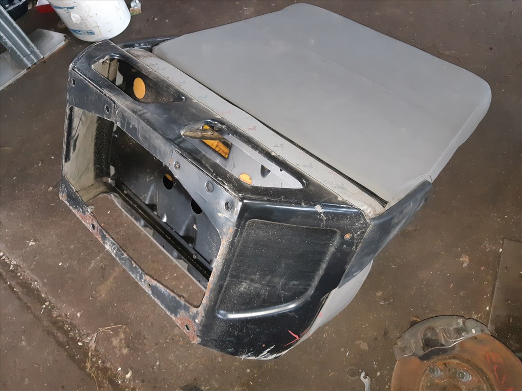 Volkswagen Transporter T4 91-03 Jobb Elsõ Ülés 2. kép