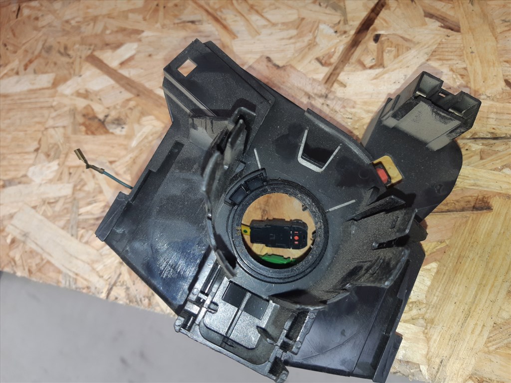 Ford Fiesta V Légzsák Átvezetõ Szalag 2S6T14A664 2. kép