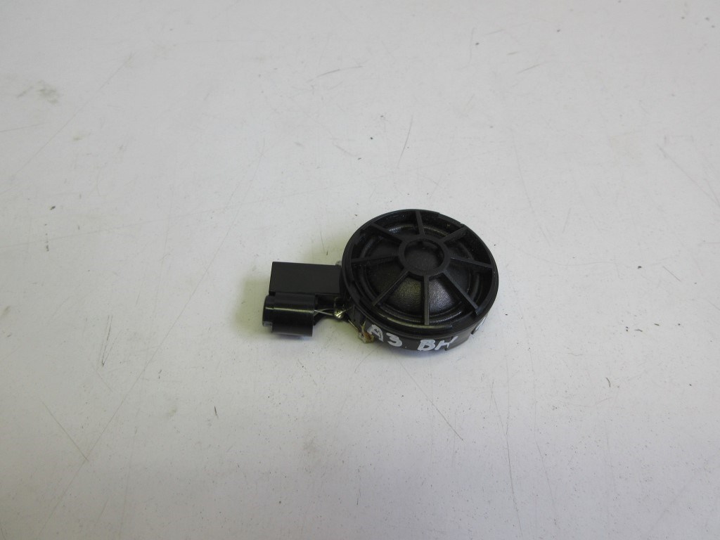 Audi A3 (8P) bal hátsó hangszóró 8H0035399B 1. kép