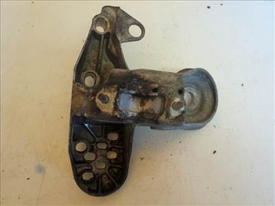 Audi A4 (8E B6) bal első motortartó bak 8E0199351