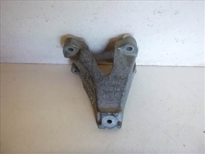 Audi A4 (8E B7) bal első motortartó bak 8E0199307AB