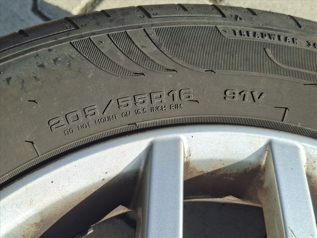  5x100 16" gyári alufelni, 205/55 Fulda nyári gumi szett (25497) 7. kép