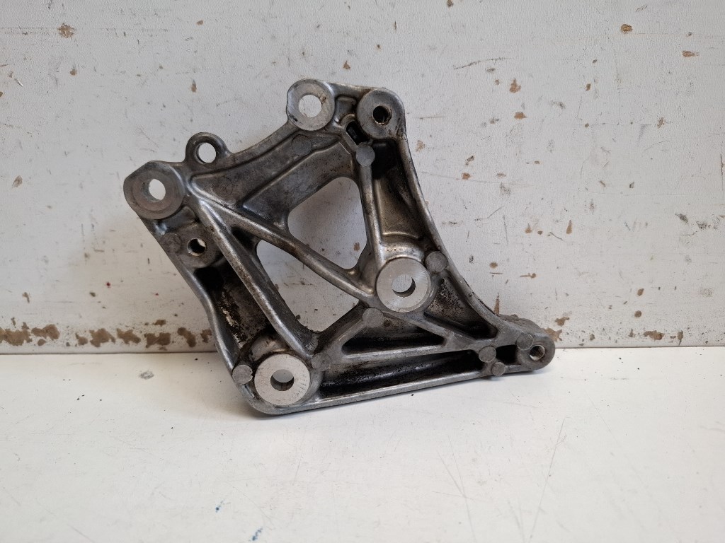 Mini cooper (R56) klímakompresszortartóbak (klímakompresszor tartó) V754891480 2. kép