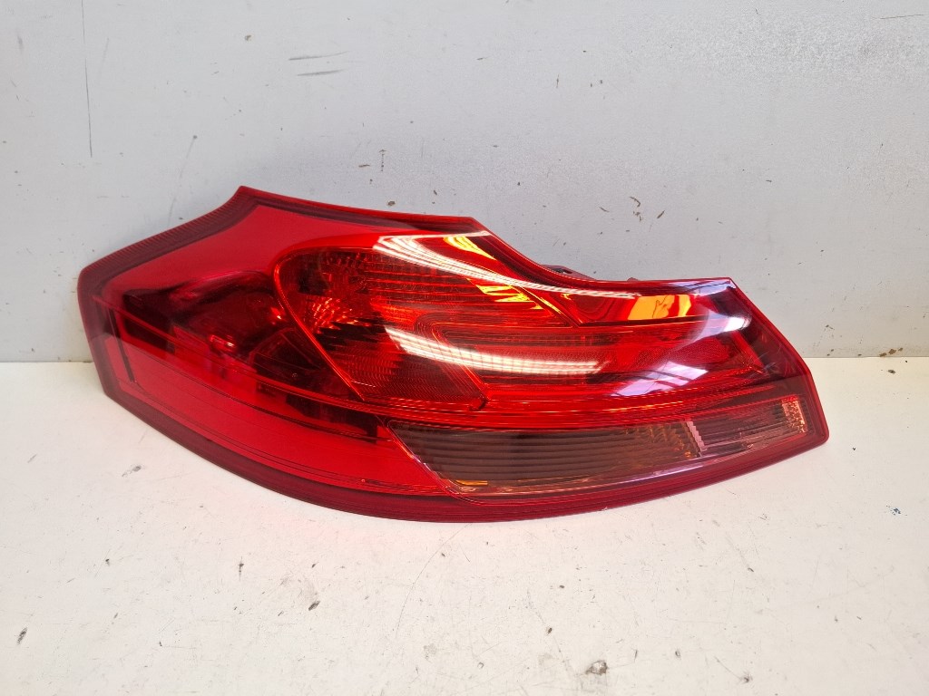 Opel Insignia kombi bal hátsó lámpa 13226856 1. kép