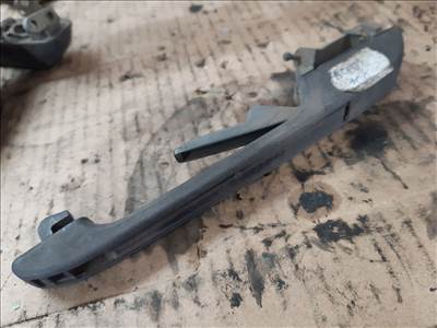 Audi 100 C2 76-82 Bal Első Külső Ajtókilincs 4338 39205AD