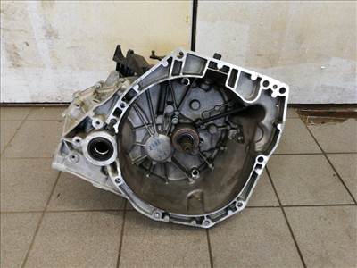 Renault Kadjar  váltó 320103599R