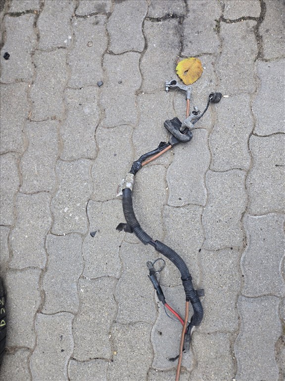 Opel Astra G 1.2 16V Akkumulátor sarukábel 1. kép