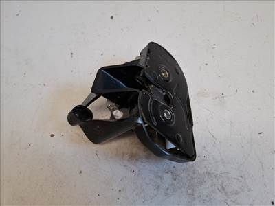 Volkswagen Caddy jobb hátsó ajtózár 2K0843604