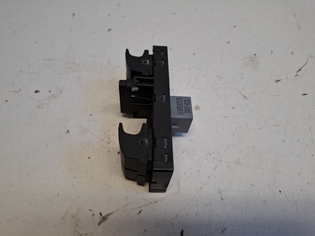 Volkswagen Passat VII (3C) bal elsõ ablakemelõ kapcsoló 1K4959857B 2. kép