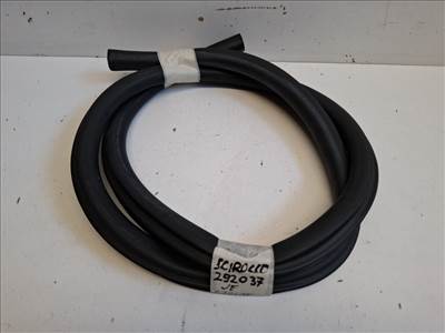 Volkswagen Scirocco jobb első ajtó kédergumi 1K8867911B