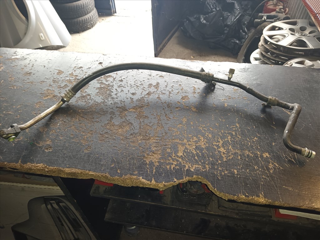 Toyota Corolla E12 klímacső  1. kép